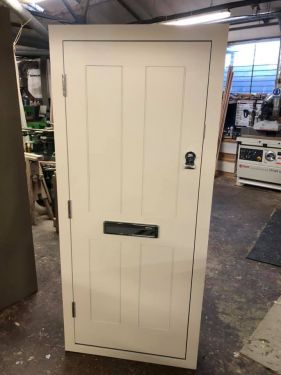 Click Here To Enlarge This Photo Of Red Grandis Door
