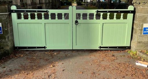Accoya Gates