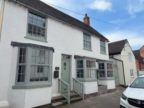 Click Here To Enlarge This Photo Of Sash Style Windows In Kegworth For A Traditional Property